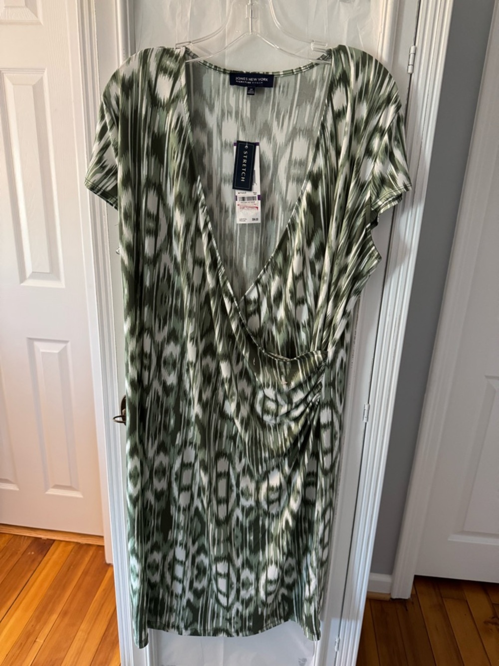 NWT Jones New York Signature Green and White Ikat Faux Wrap-Style Dress Sz 2X
